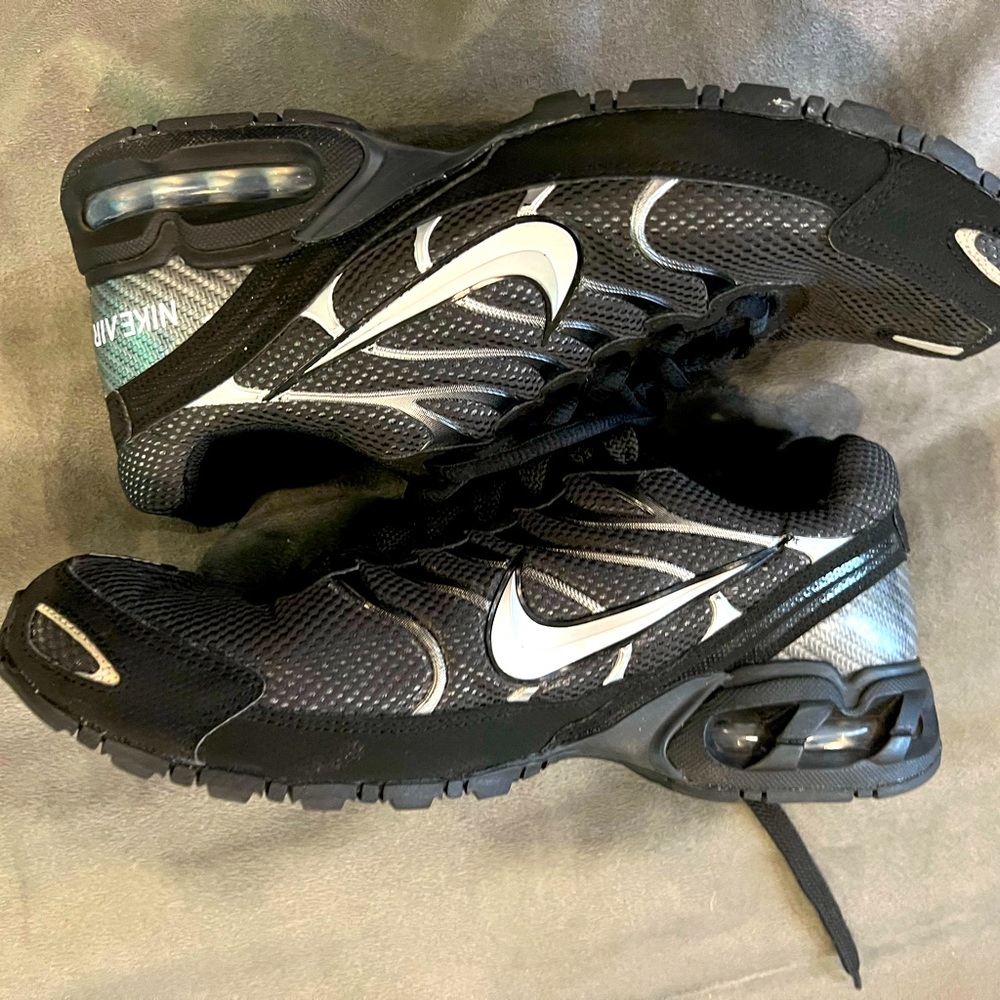 Mens 9.5 Nike Air Max